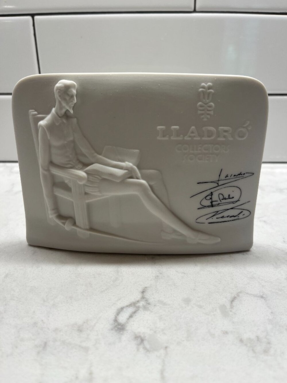 1985 Lladro Collectors Society White Plaque Don Quixote Signed
